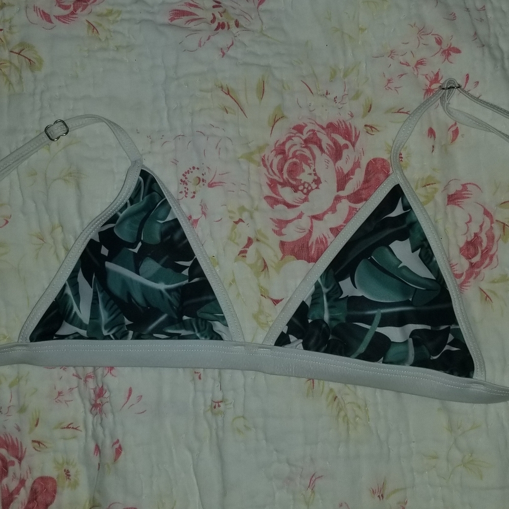 Cute green and white bathing suit top! Size small